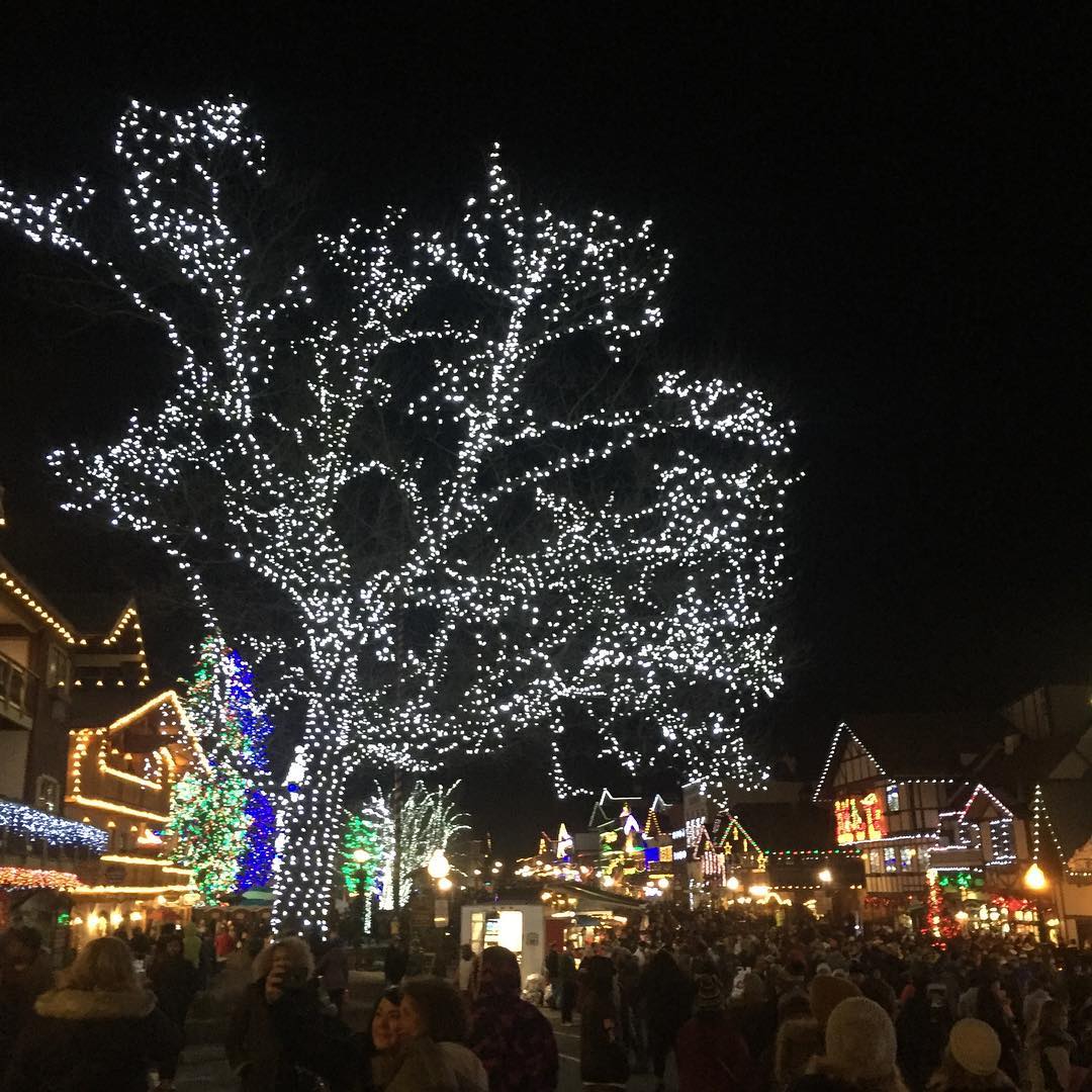 Leavenworth christmas lights