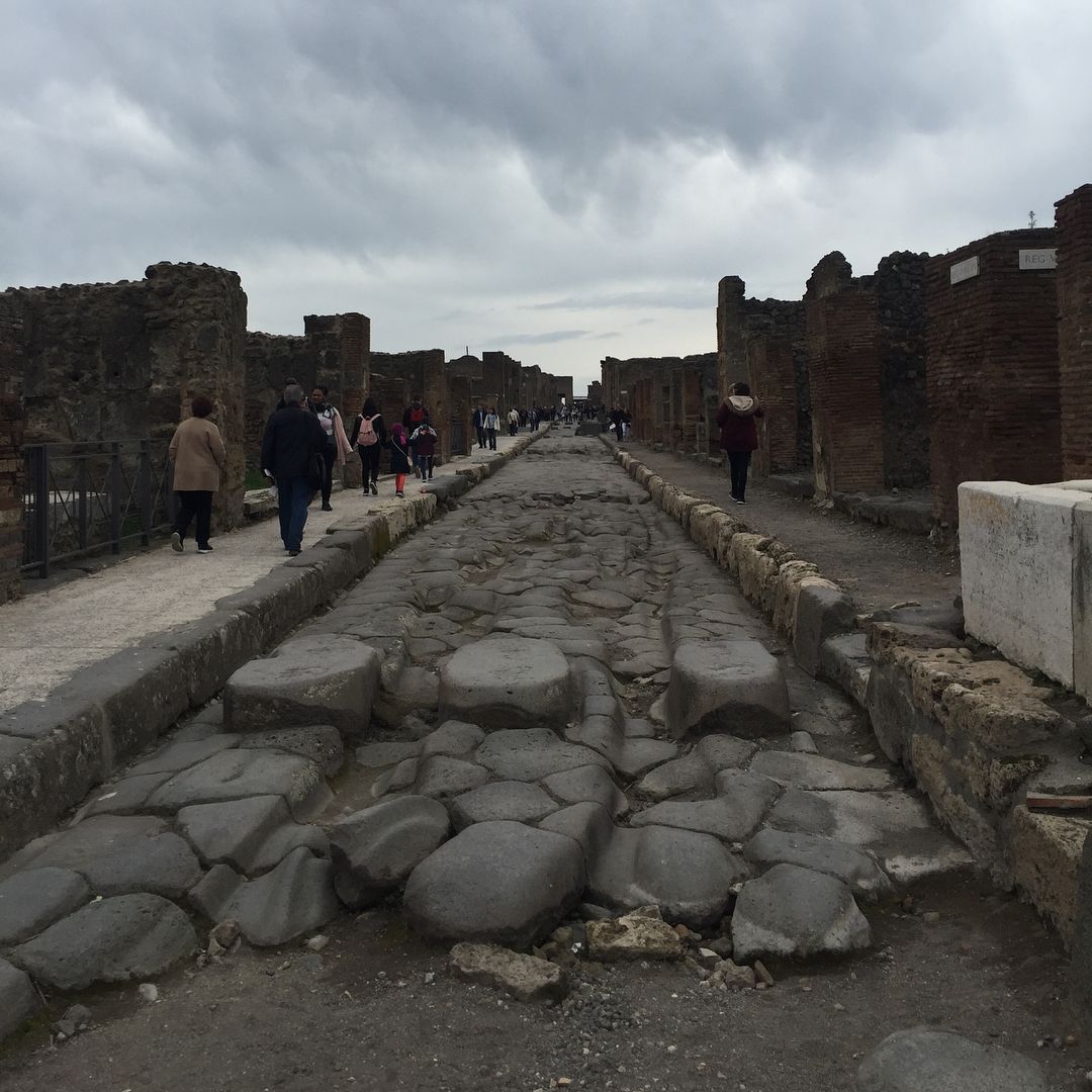 Pompeii roads